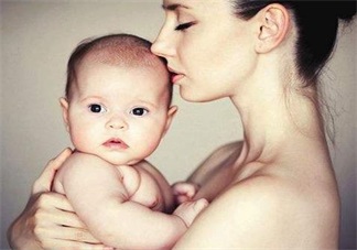 媽媽母乳喂養(yǎng)好處多 母乳喂養(yǎng)周“喂”愛(ài)行動(dòng)