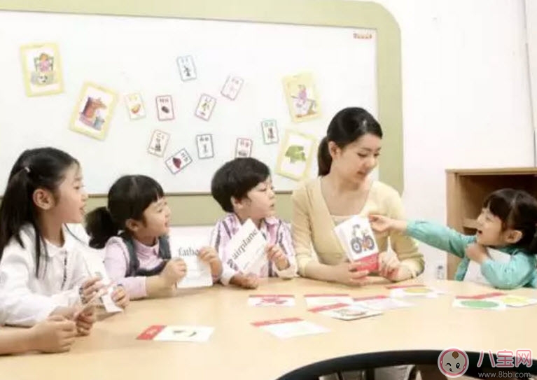寶寶上幼兒園前的準備 寶寶上學前的心理教育物品準備。
