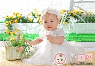 包貝爾罵哭女兒，只因她亂扔東西！怎么管才好？
